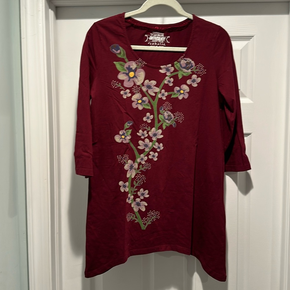 Sahalie burgundy tunic with flower pattern- size Medium